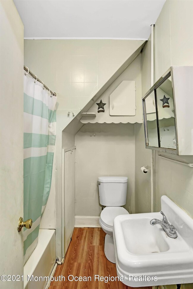 10-Bathroom