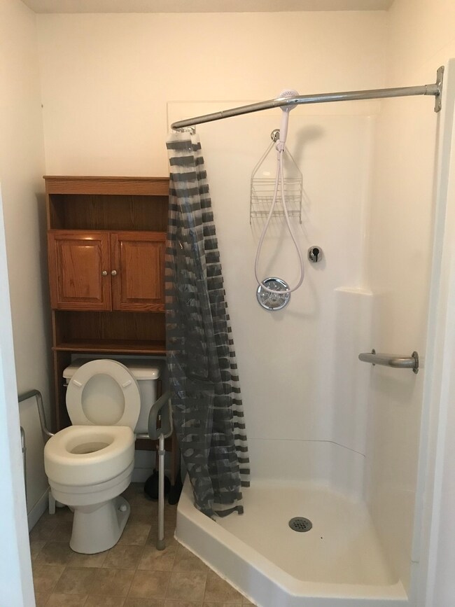 1405 N 6th St, Princeton, IL 61356 - photo 7