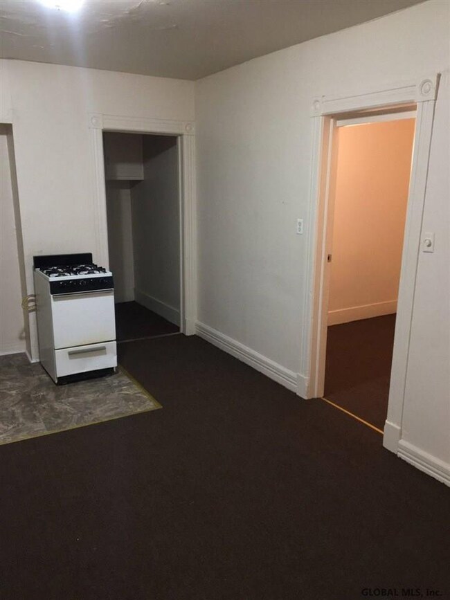 15 Moyston St unit 1F, Schenectady, NY 12307 - photo 4
