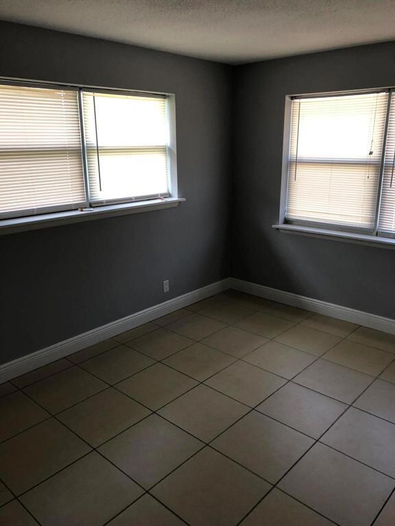 3430 NE 16th Terrace unit 11, Pompano Beach, FL 33064 - photo 4