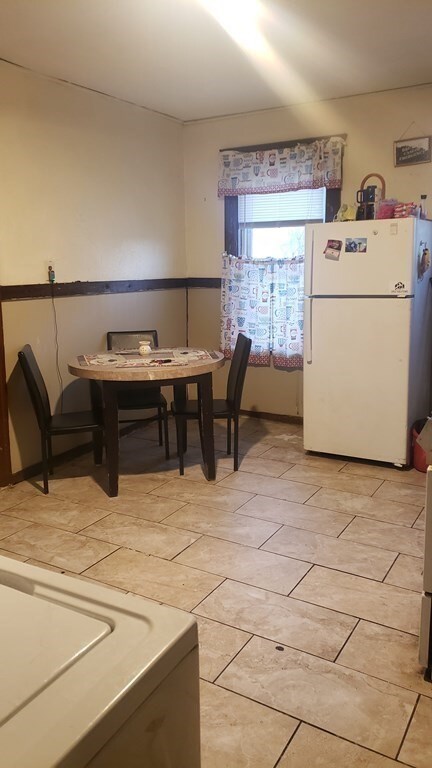 309 Cambridge St, Worcester, MA 01603 - photo 4