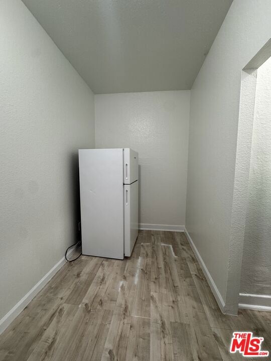 3051 Leeward Ave unit 208, Los Angeles, CA 90005 - photo 3