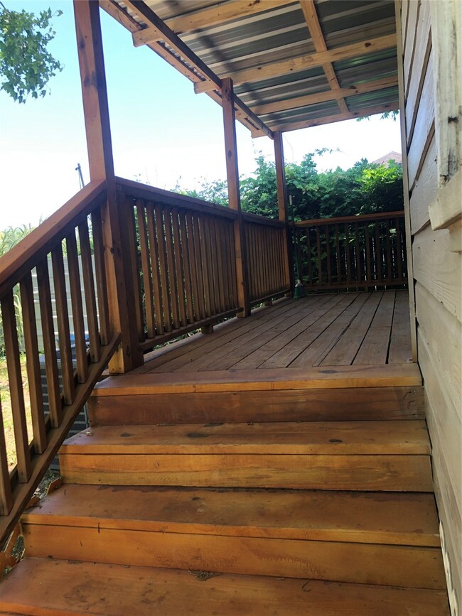 4121 Linder St, Houston, TX 77026 - photo 7