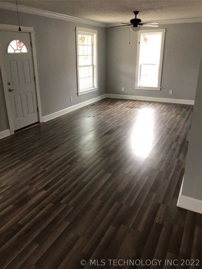 203 W Mckinley Ave, Sapulpa, OK 74066 - photo 4