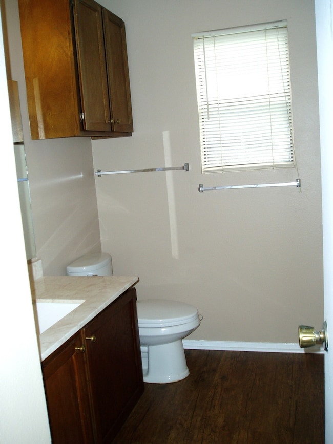 Full bath with tub/shower combo
