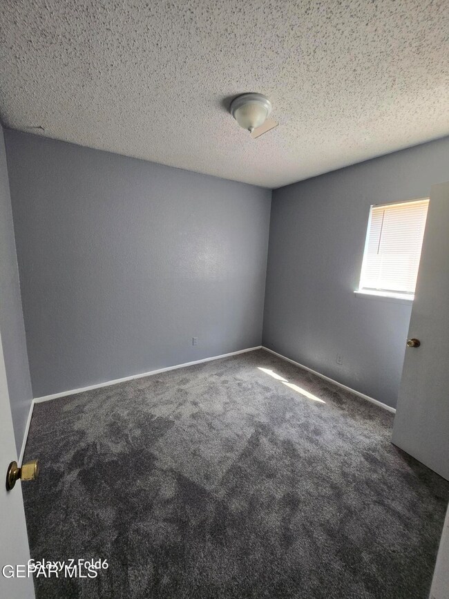 11209 Campestre Ln unit B, El Paso, TX 79936 - photo 4