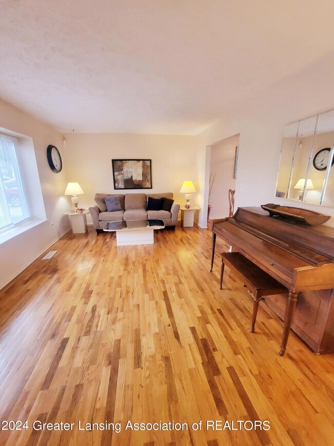 4006 Stillwell Ave, Lansing, MI 48911 - photo 6