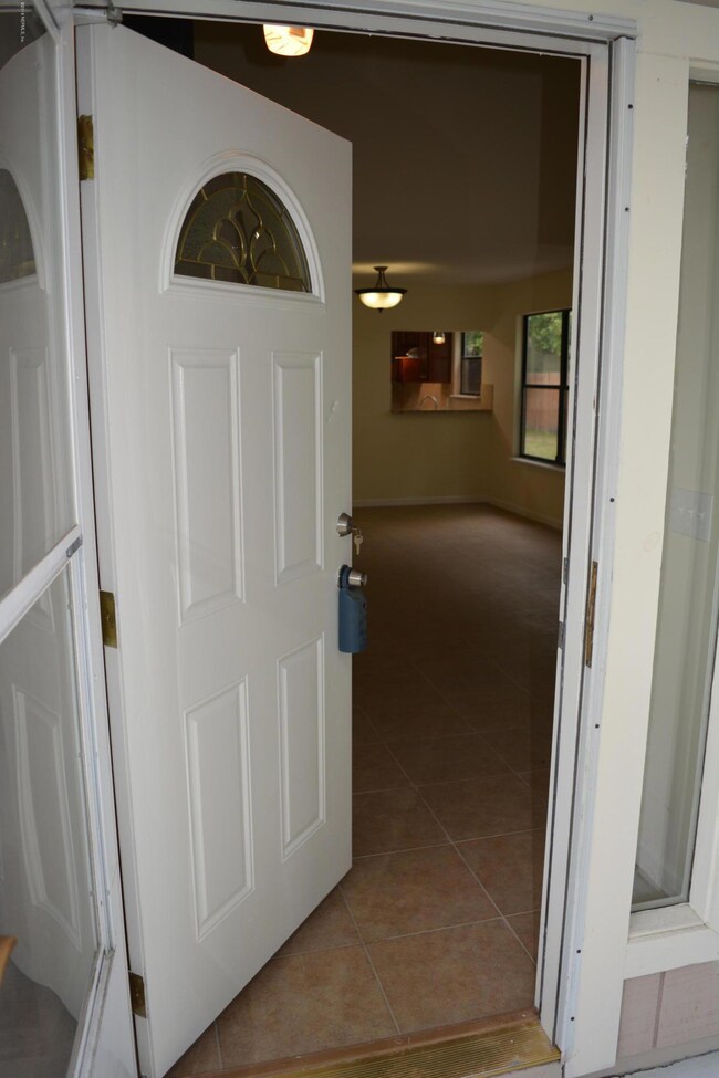 3984 Hatchling Ct, Jacksonville, FL 32210 - photo 2