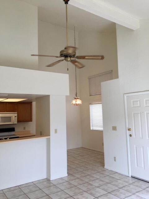 TALL VAULTED CEILINGS