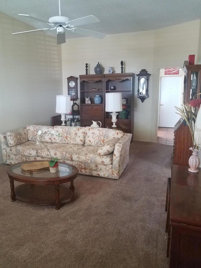 14215 N Newcastle Dr, Sun City, AZ 85351 - photo 2