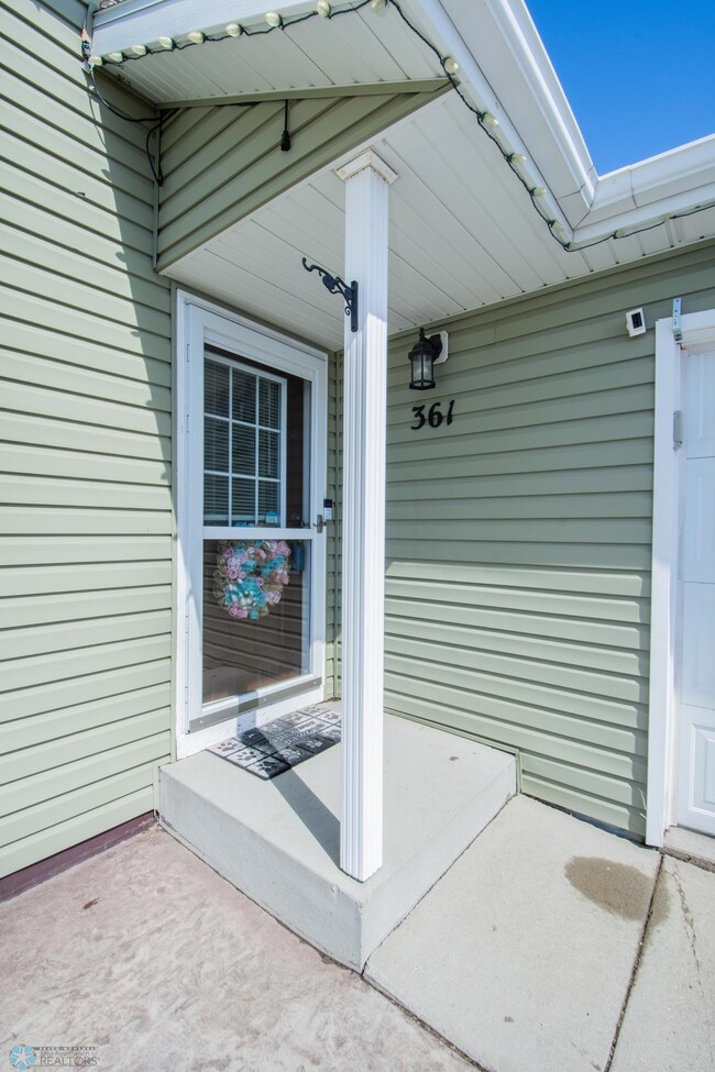 361 Maple Point Blvd, Mapleton, ND 58059 - photo 4