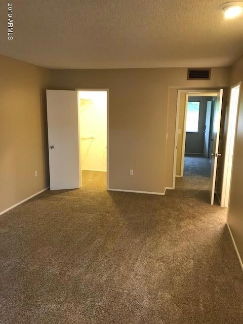 14046 N Newcastle Dr, Sun City, AZ 85351 - photo 7