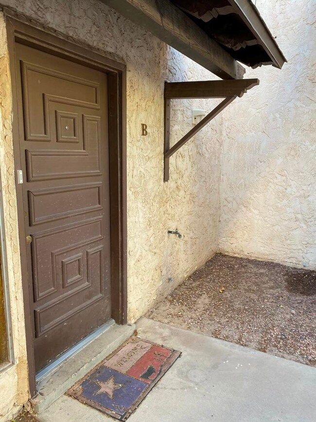 11209 Campestre Ln unit A-G, El Paso, TX 79936 - photo 4