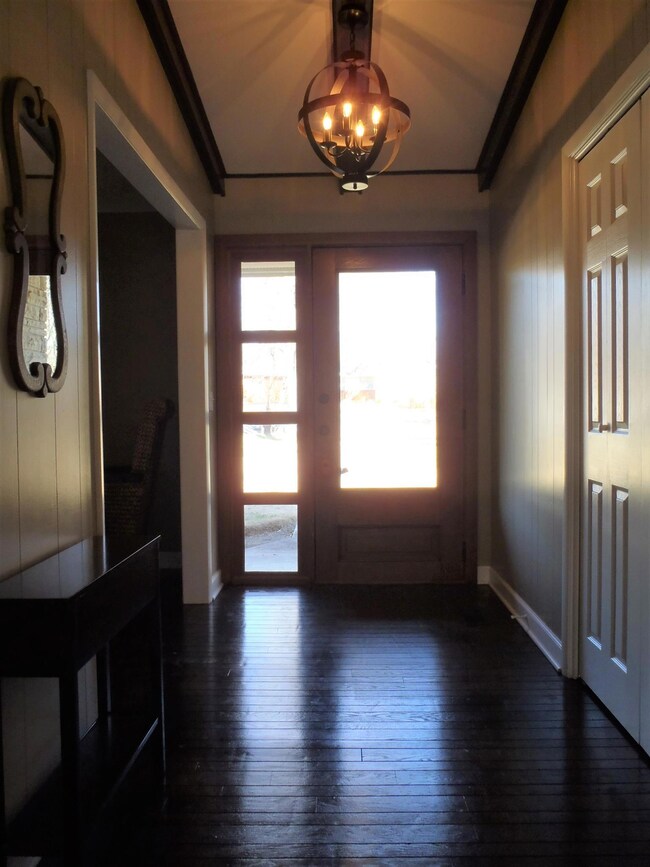 212 S Linda Dr, Shelbyville, TN 37160 - photo 7