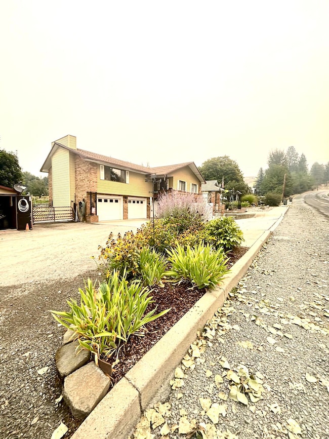 967 E Birch Ave, Colville, WA 99114 - photo 3