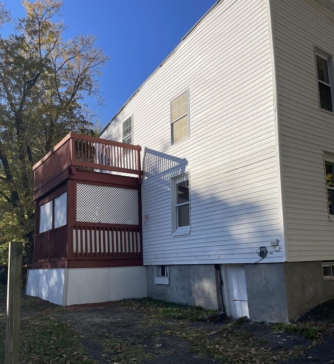 2 Howard St, Troy, NY 12180 - photo 7