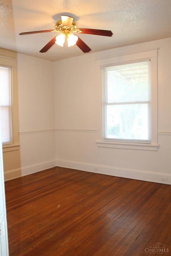 4230 Tower Ave, Cincinnati, OH 45217 - photo 3
