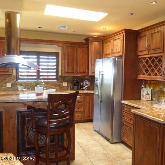 4251 Kitchen