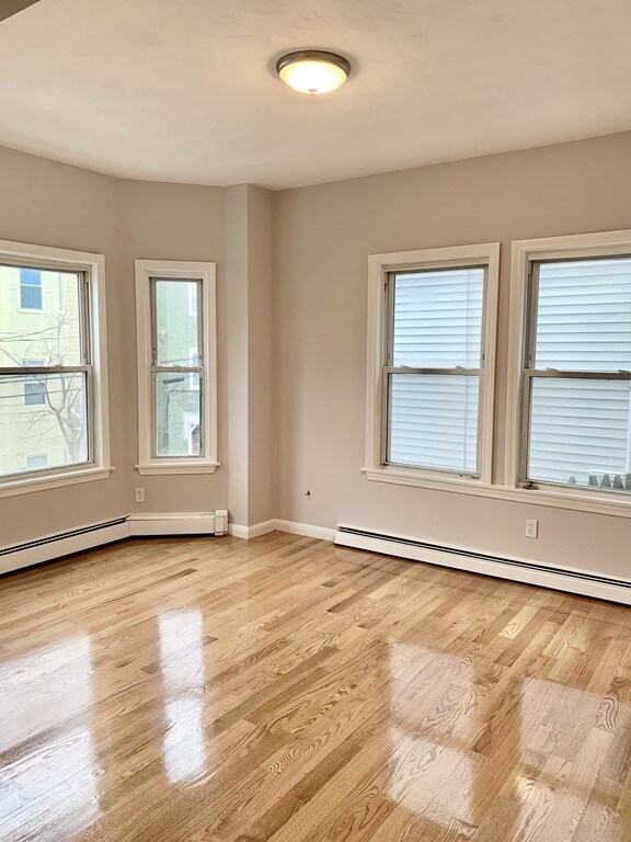 101 Marlborough St unit 1, Chelsea, MA 02150 - photo 2