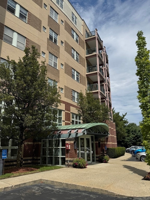 273 Cambridge Rd unit 202, Woburn, MA 01801 - photo 7
