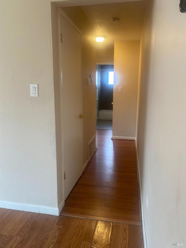 2304 Peppertree Way unit 4, Antioch, CA 94509 - photo 3