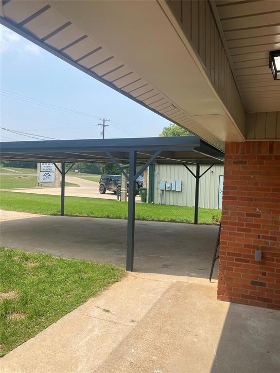 909 E Highway 199, Springtown, TX 76082 - photo 5