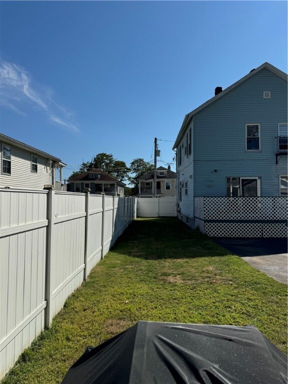 24 Oneida St unit 1, Cranston, RI 02920 - photo 6