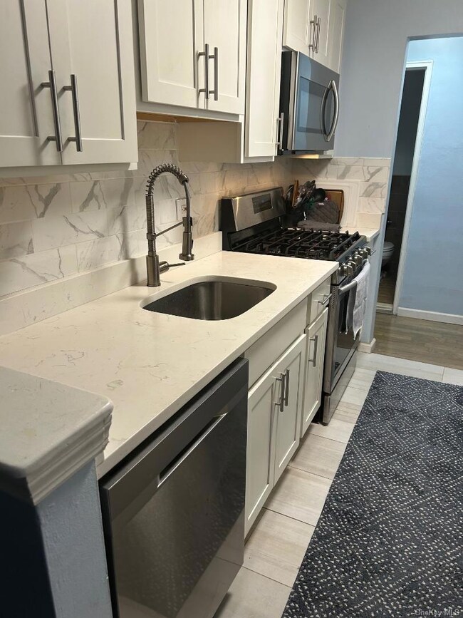 87-10 149th Ave unit 5D, Howard Beach, NY 11414 - photo 5