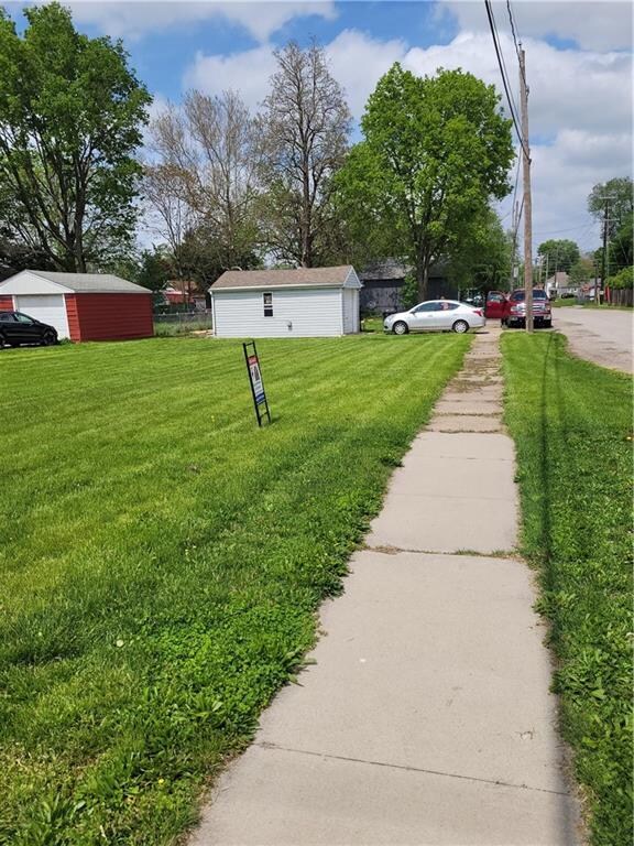 2838 Dean Ave, Des Moines, IA 50317 - photo 5