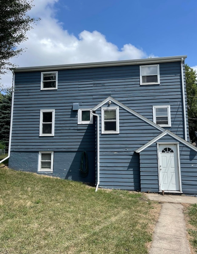 Back view Lee Ave.jpg