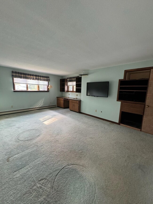 21 Savoie St, Bedford, NH 03110 - photo 7