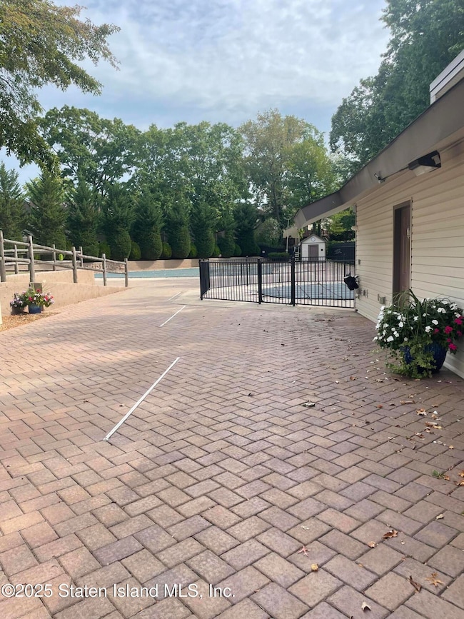 38 Cypress Loop, Staten Island, NY 10309 - photo 5