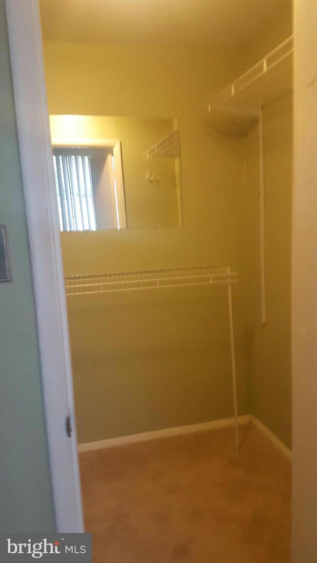 3315 Huntley Square Dr unit T, Temple Hills, MD 20748 - photo 4