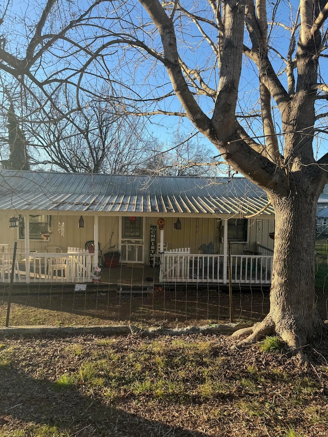 285 Bates St NE, Charleston, TN 37310 - photo 2