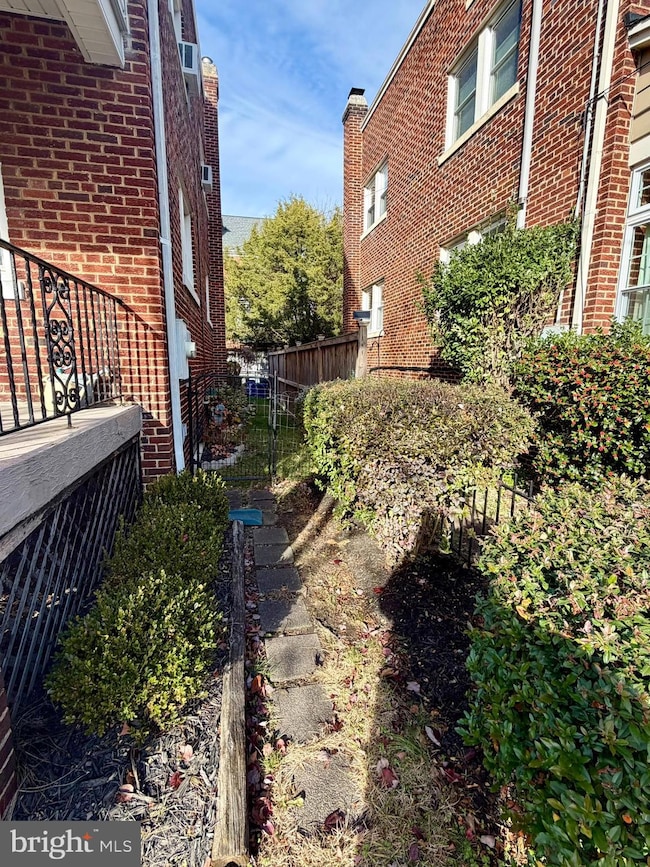 615 Powhatan Place NW, Washington, DC 20011 - photo 6