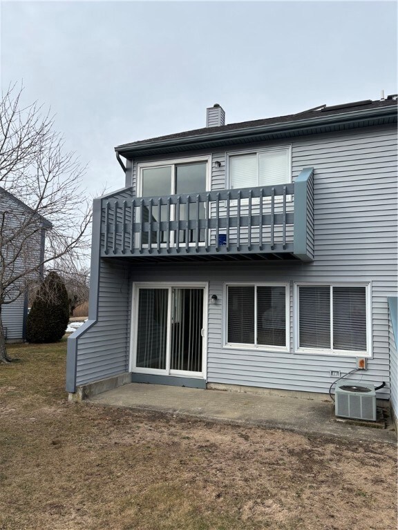 511 Child St unit 406, Warren, RI 02885 - photo 2