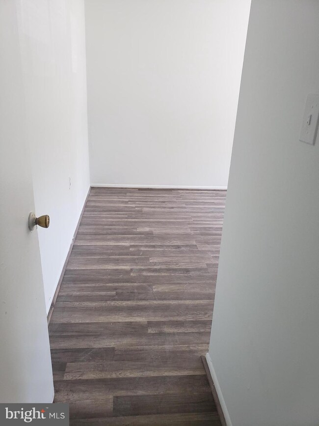 8641C Sacramento Dr, Alexandria, VA 22309 - photo 2