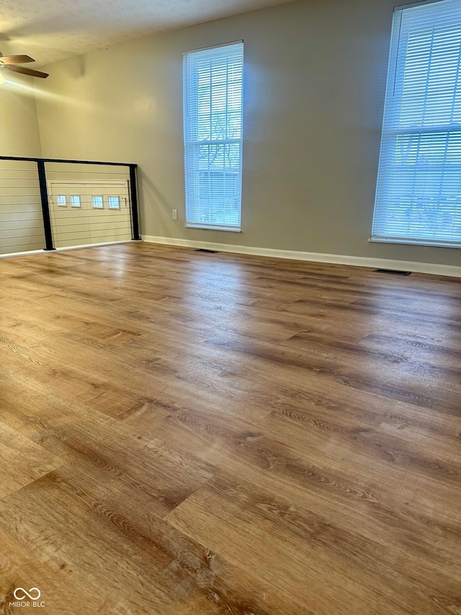 5847 Lakeland Dr, Indianapolis, IN 46220 - photo 4