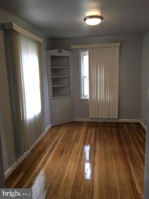 4530 Mountview Rd, Baltimore, MD 21229 - photo 2