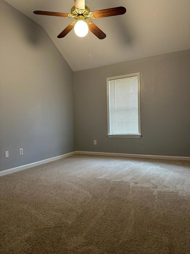 300 Creekwood Ln, Oxford, MS 38655 - photo 2