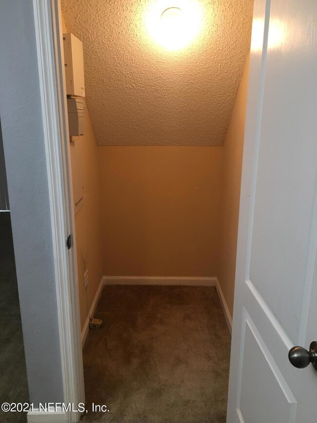 4813 Playschool Dr, Jacksonville, FL 32210 - photo 6