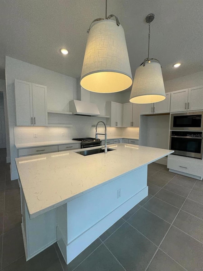 12832 Lavender Bloom Aly, Oakland, FL 34787 - photo 5