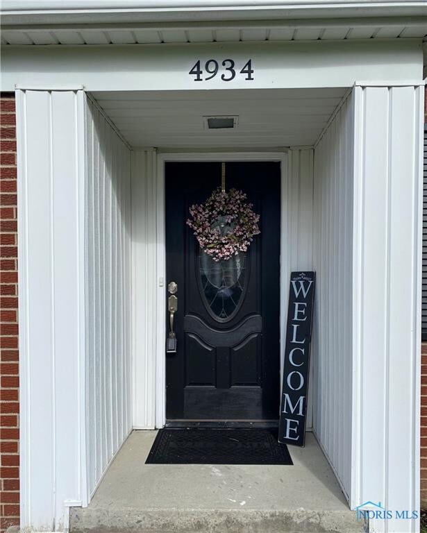 4934 Fairfield Dr, Toledo, OH 43623 - photo 3