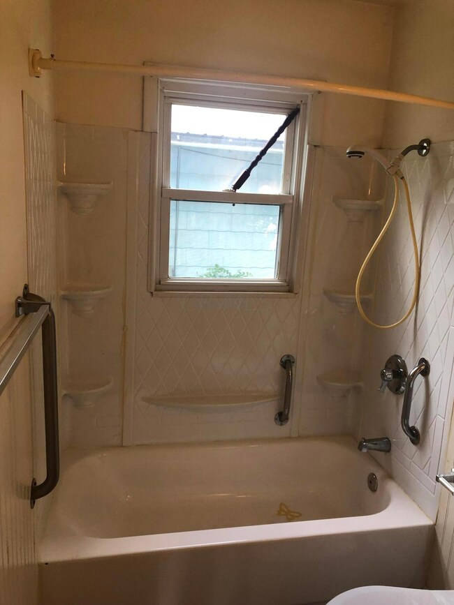 522 Universal Ave, Marion, OH 43302 - photo 7