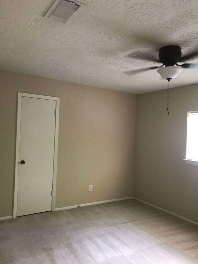 23238 Wintergate Dr, Spring, TX 77373 - photo 5