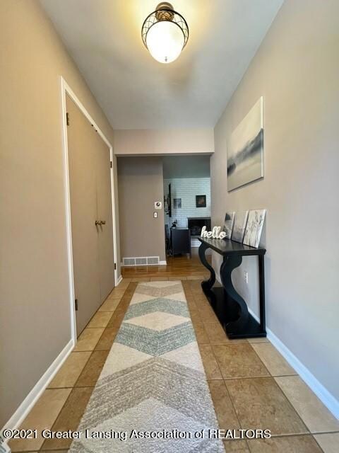 3342 Snowglen Ln, Lansing, MI 48917 - photo 7