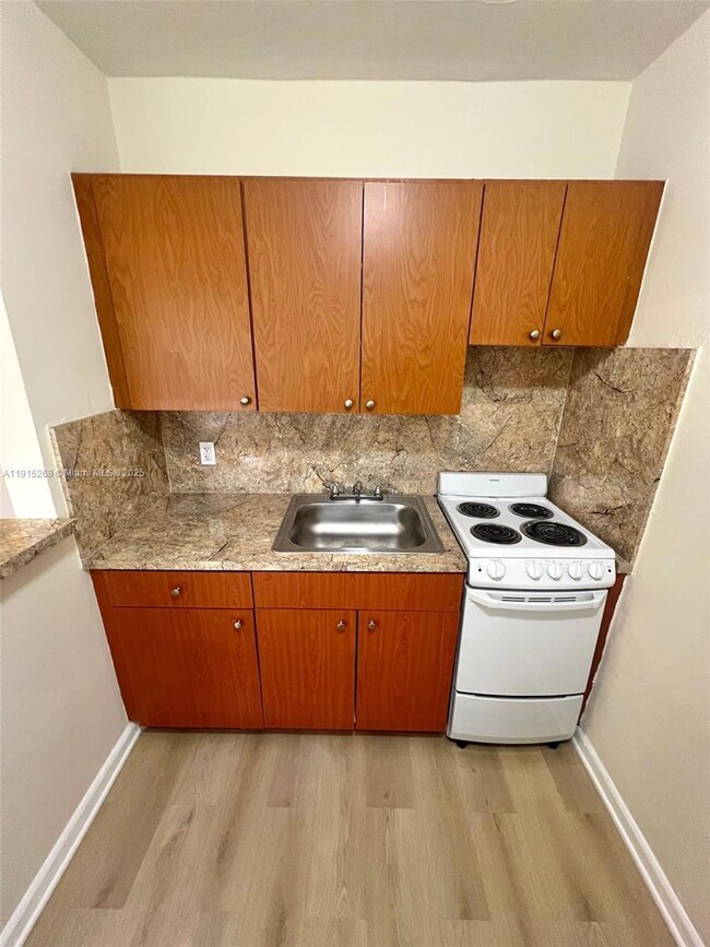 692 NE 85th St unit 8, Miami, FL 33138 - photo 2