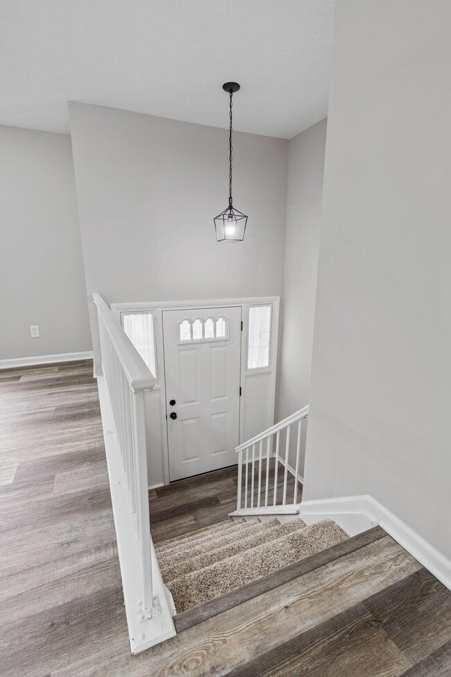 1639 Parkgate Rd, Columbus, OH 43229 - photo 2