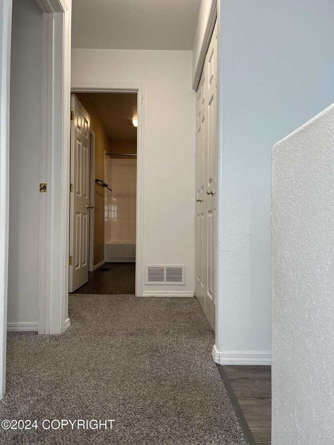 411 Ocean Point Dr unit 82, Anchorage, AK 99515 - photo 4