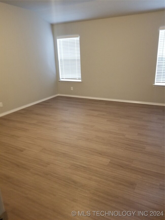 8835 S 256th East Ave, Broken Arrow, OK 74014 - photo 5